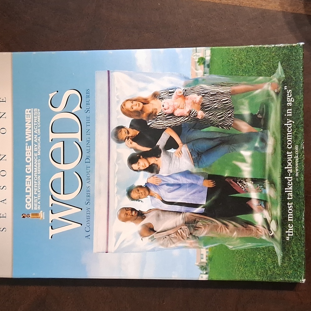 Weeds  Season One  - 2 DVD Set